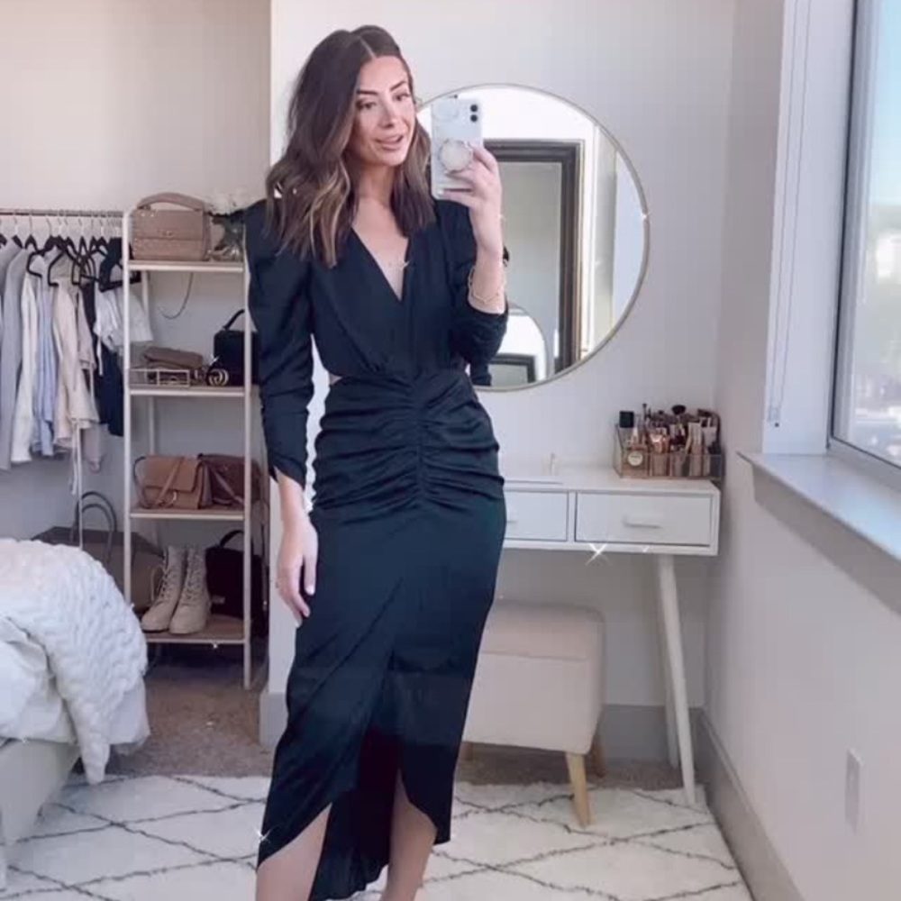 Elegant Black Midi Dress